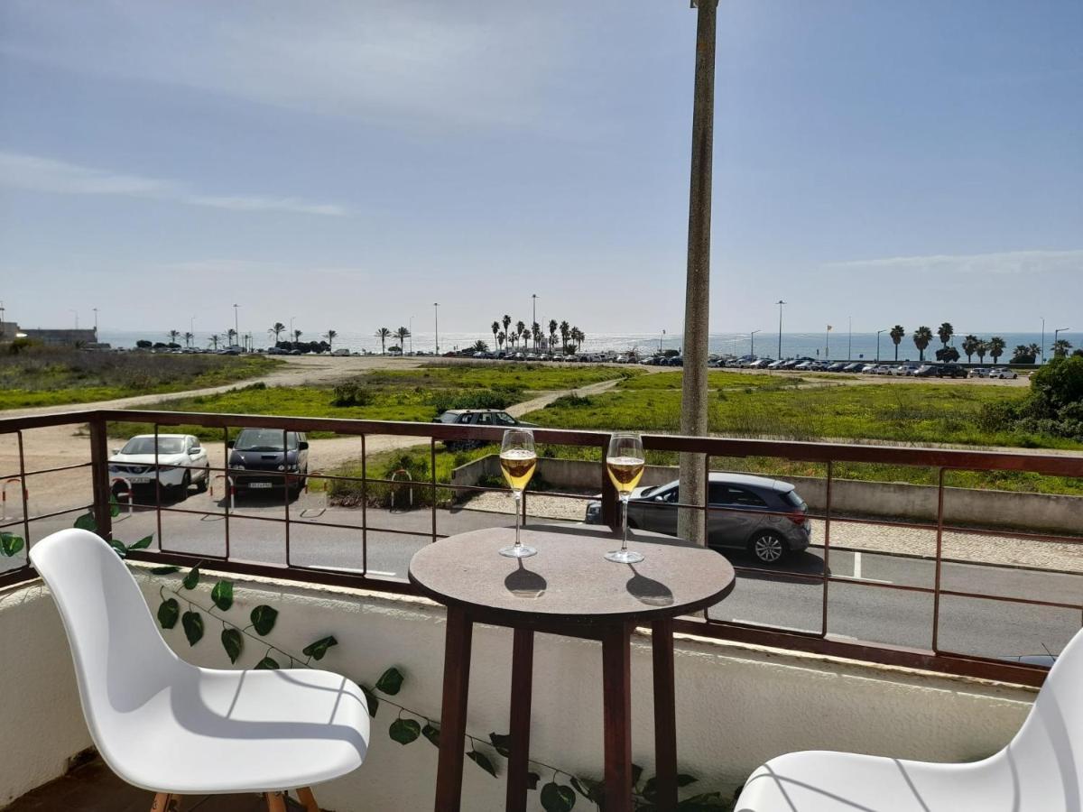 Carcavelos Surf Beach House Екстериор снимка
