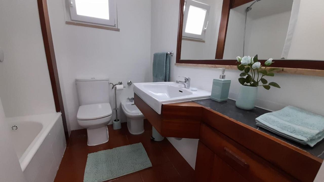 Carcavelos Surf Beach House Екстериор снимка
